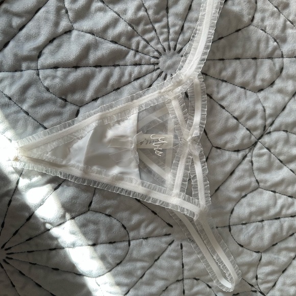 NWT white lace “mrs” thong - Picture 9 of 11